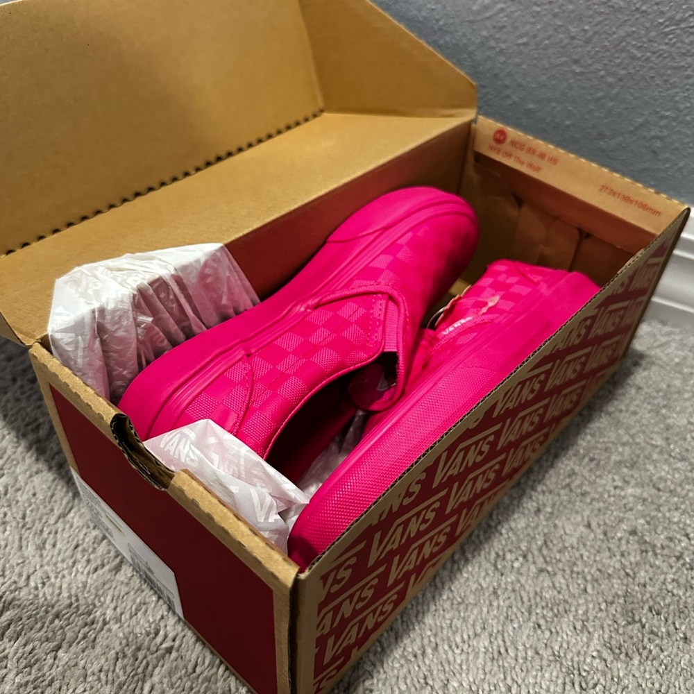 Vans girls Pink Slip-On Shoes